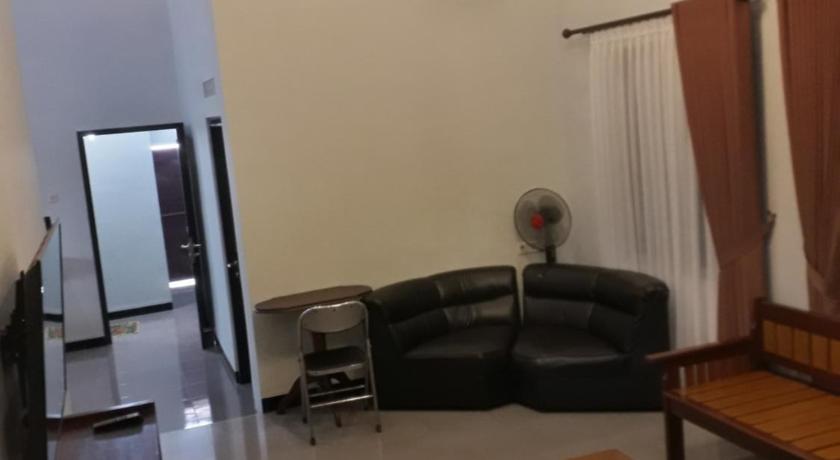Image of Double Room with Private Bathroom 4