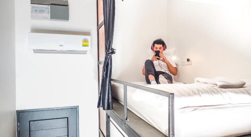 Image of Pool View Quadruple Room 15