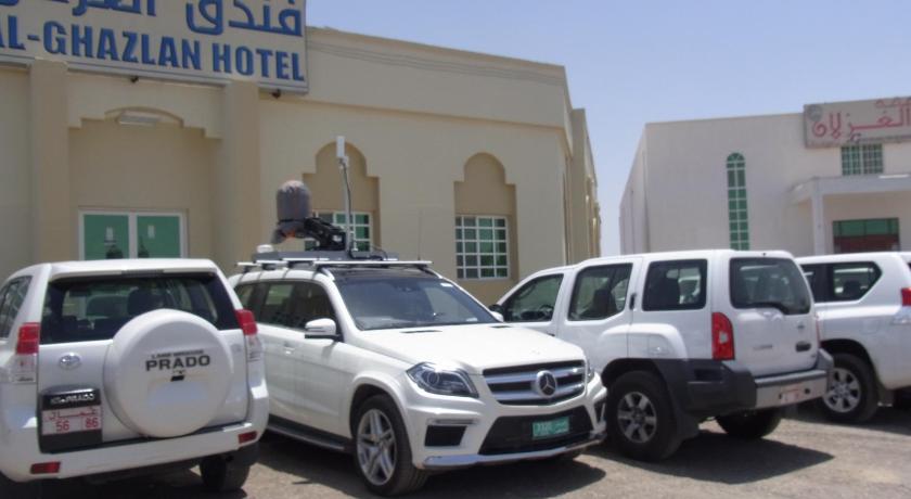 Al Ghazlan Hotel Sinaw — Hotel in Ibra