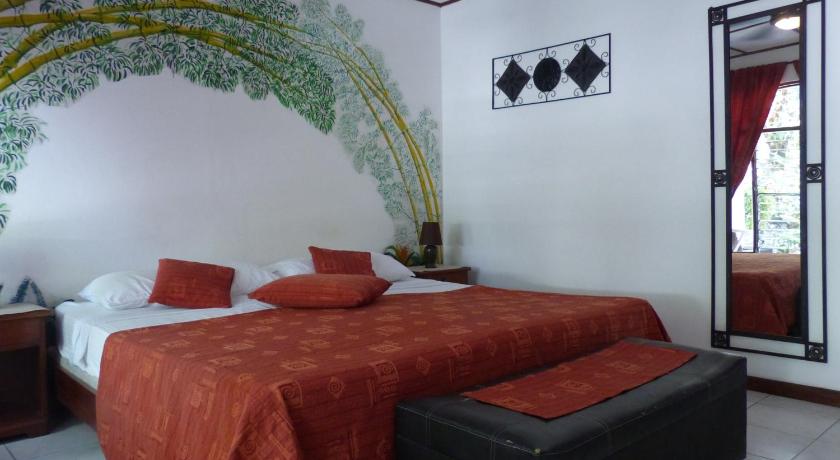 Image of Standard King Room 0