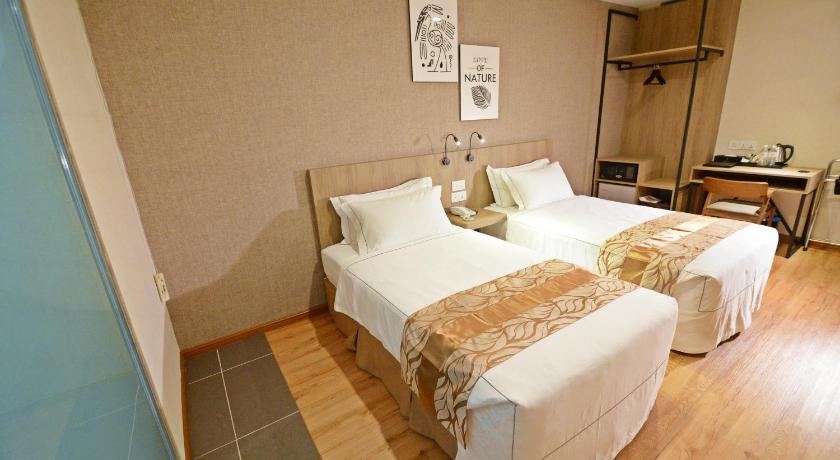 コタキナバル Diamond Inn ホテル プール