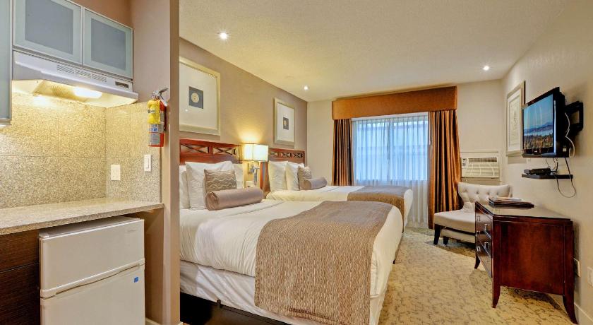 Red Lion Inn and Suites Victoria