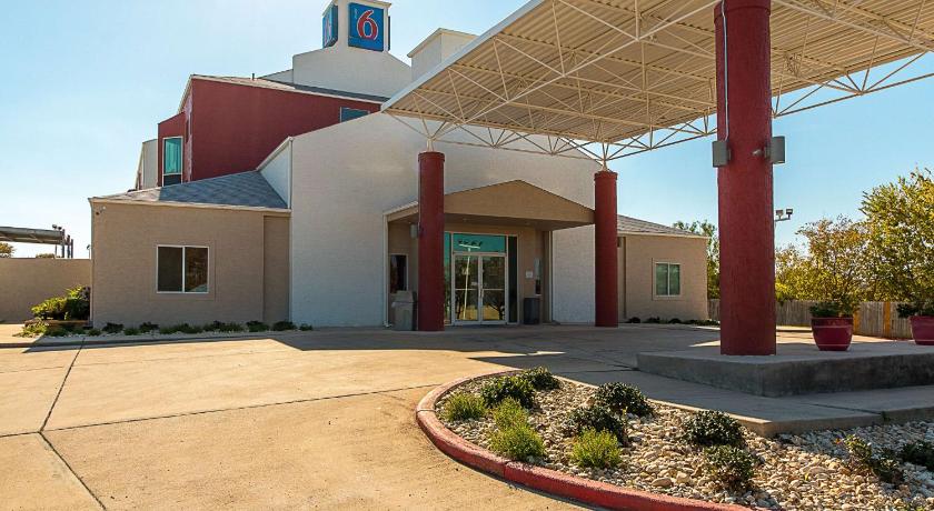 Motel 6-San Antonio, TX - Downtown - Alamo Dome