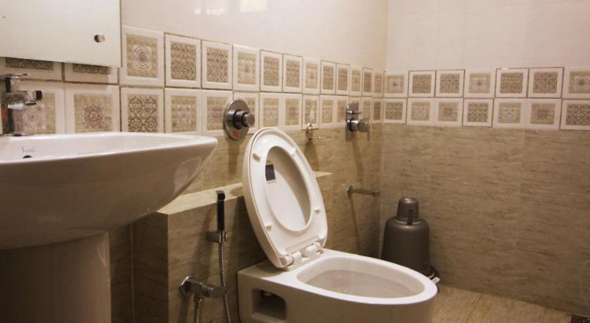 Hotel Vraj Inn photo