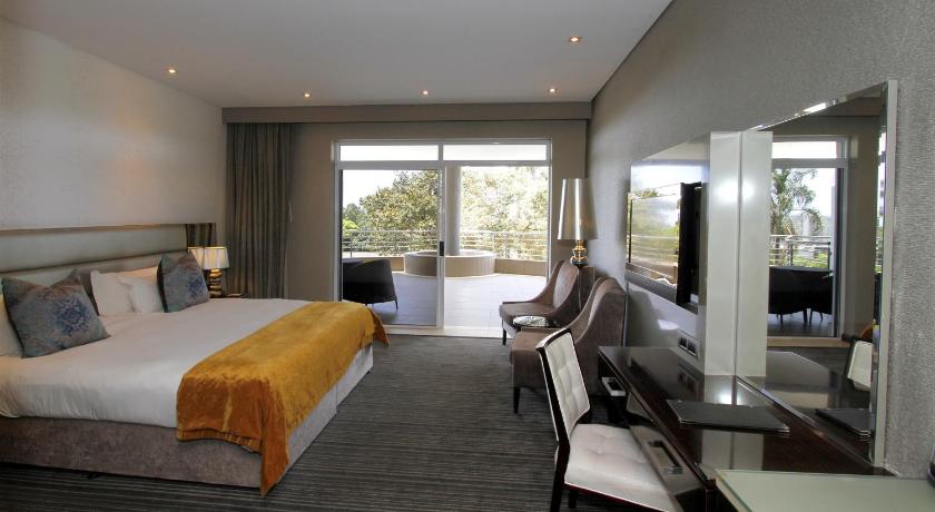 Image of Deluxe Room Balcony 4