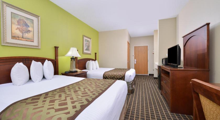 Regency Inn Geneseo IL I-80 photo