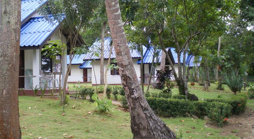 Image of Deluxe Air Conditioning Bungalow 1