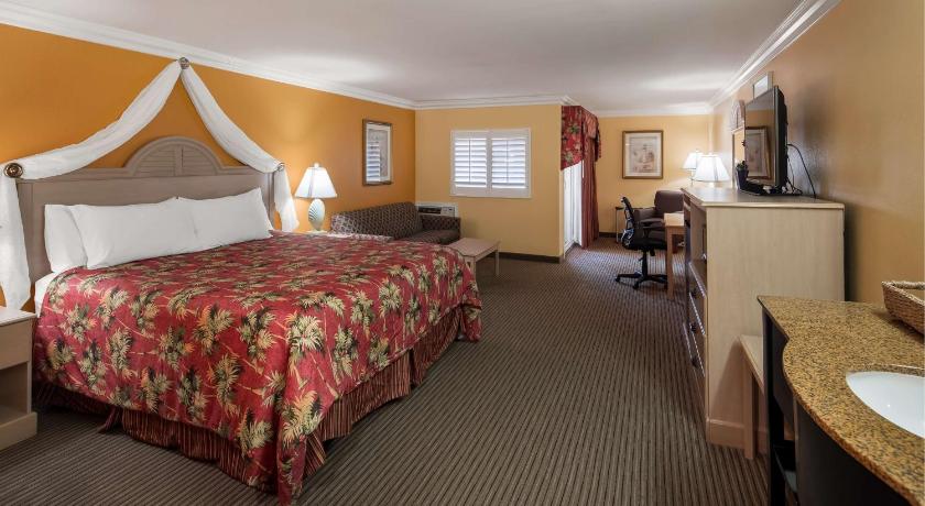 Best Western Harbour Inn and Suites