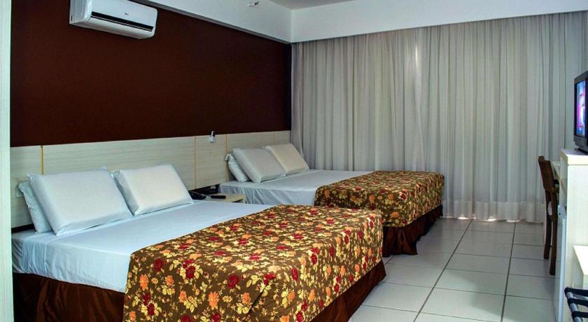 Image of 2 Queen Beds, Nonsmoking, Deluxe Room, Half Board, Half Board (2 Meals) 3