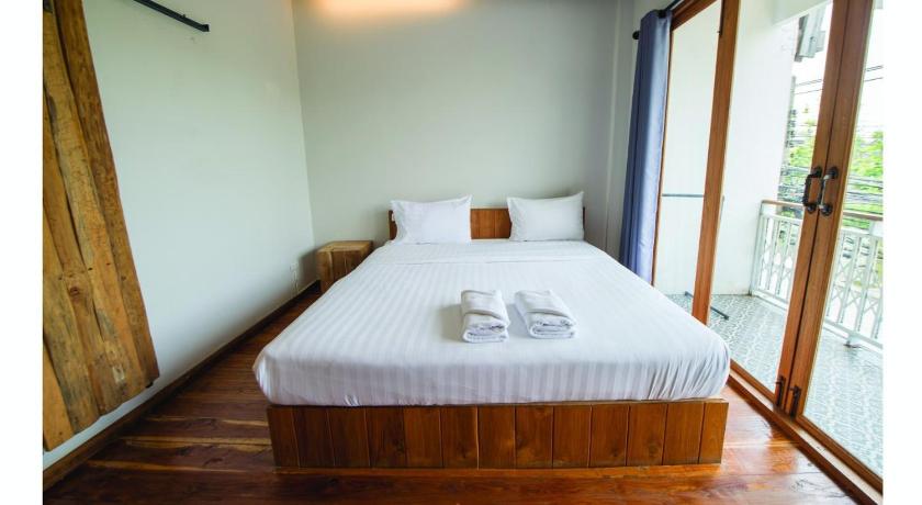 Image of Superior King Room 5