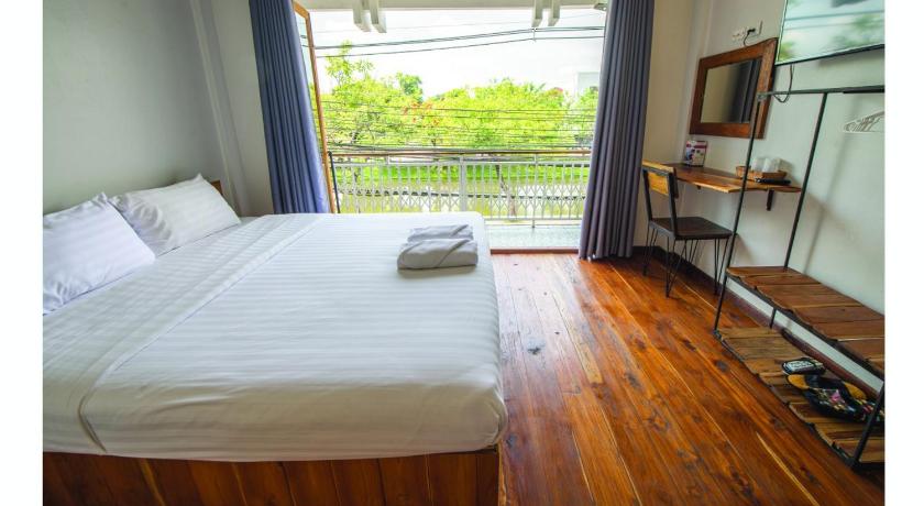 Image of Superior King Room 4