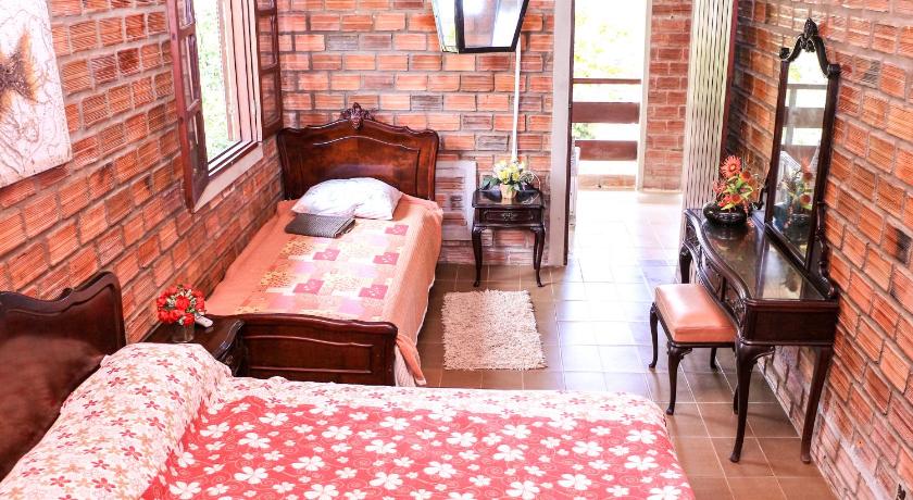 Triple Room with Bathroom