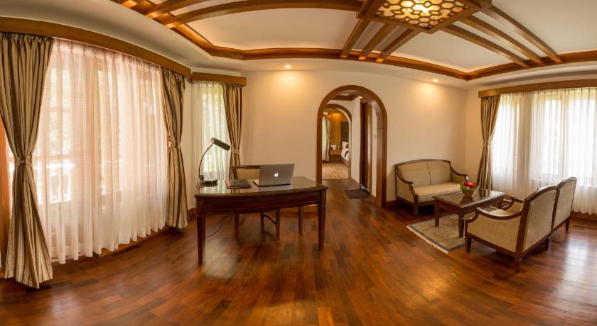 Image of Junior Suite Room 7