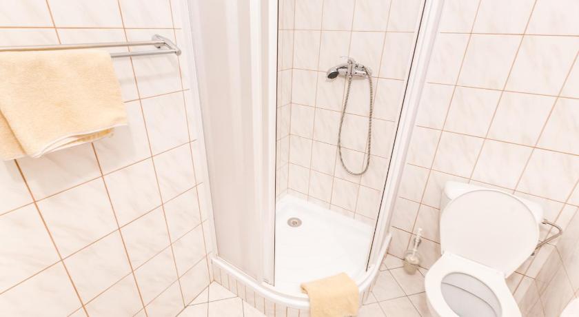 Image of Family Suite 6