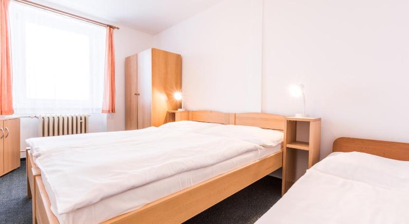 Image of Triple Room 0