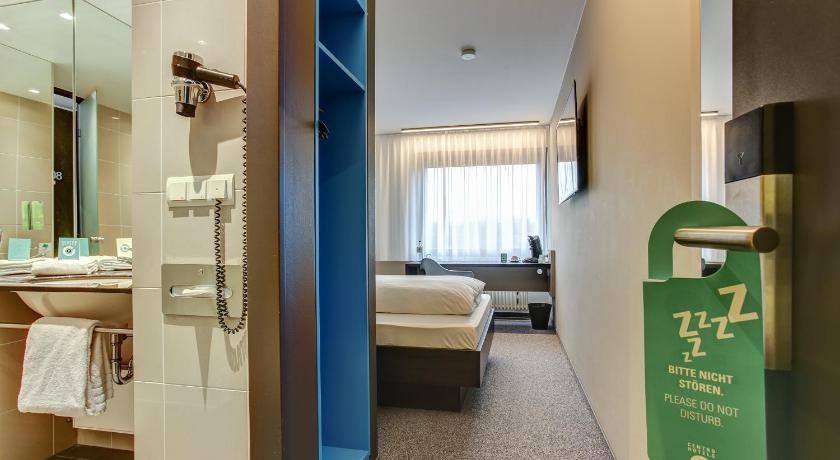 Ostfildern Centro Park Hotel Stuttgart, Trademark Collection by Wyndham 3-Star Hotel room