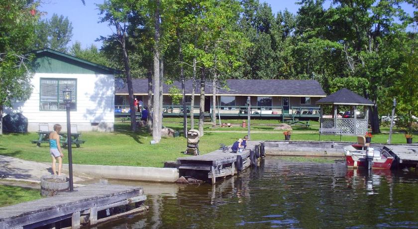 Chalkley S Sandy Bay Cottage Resort In Nipissing On Room Deals