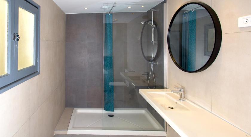 Image of Double Room Ensuite 4