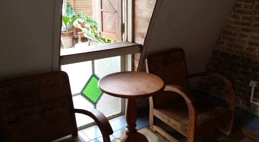 Image of Bungalow with Sea View 2