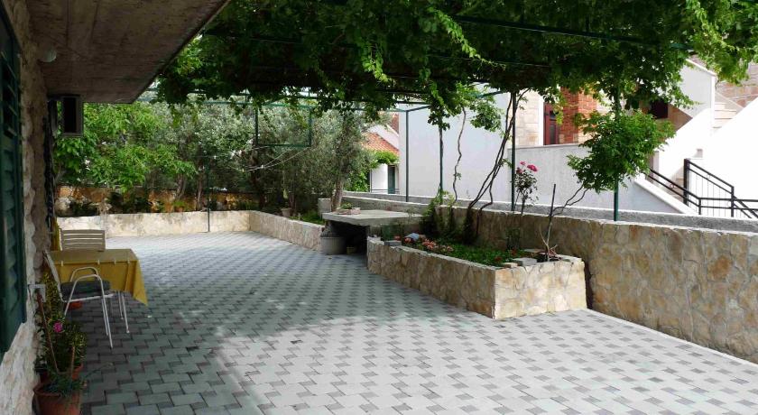 Apartmani Sani Bol photo