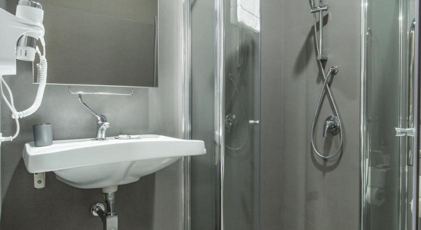 Image of Double or Twin Room 8
