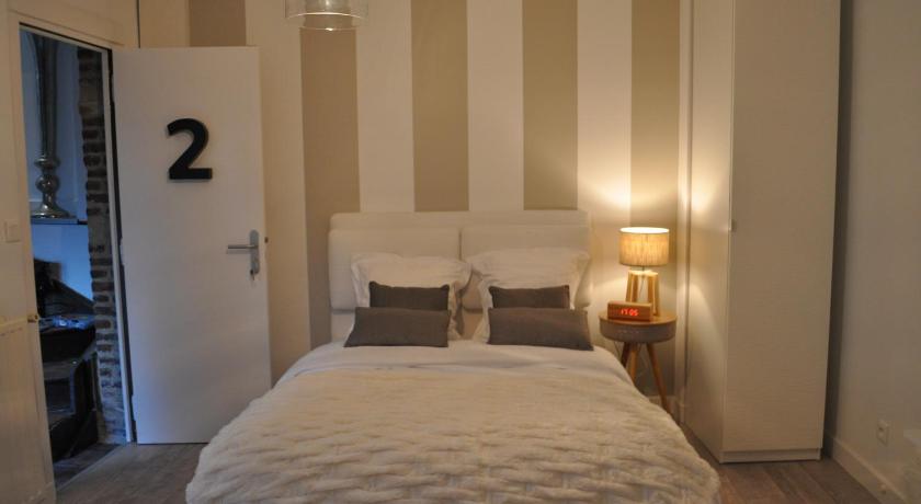 Image of Superior Studio 0