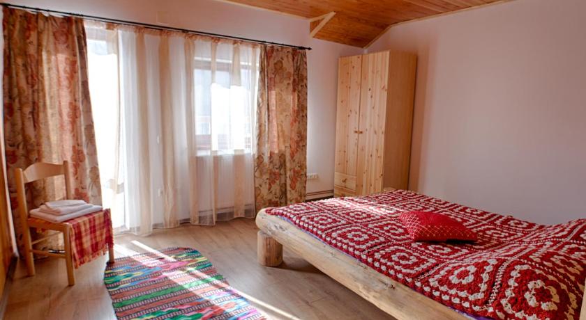 Casa din Piatra photo