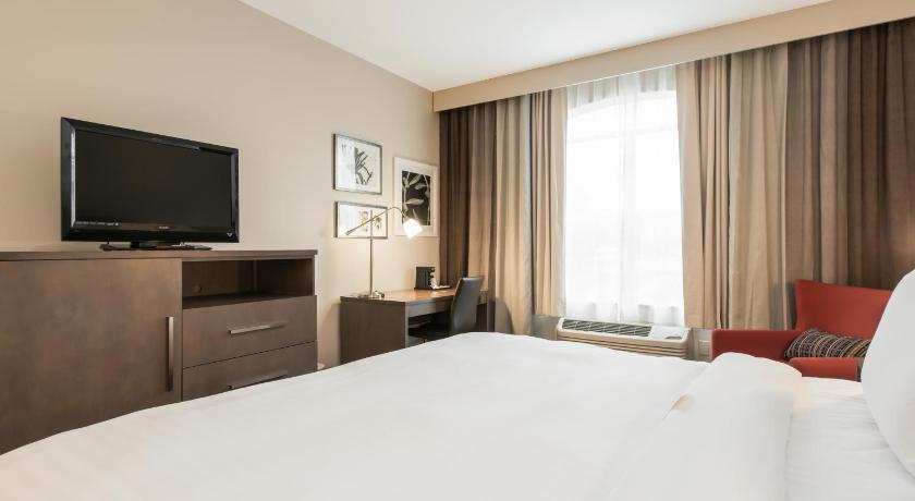 Country Inn & Suites by Radisson, Smyrna, GA photo