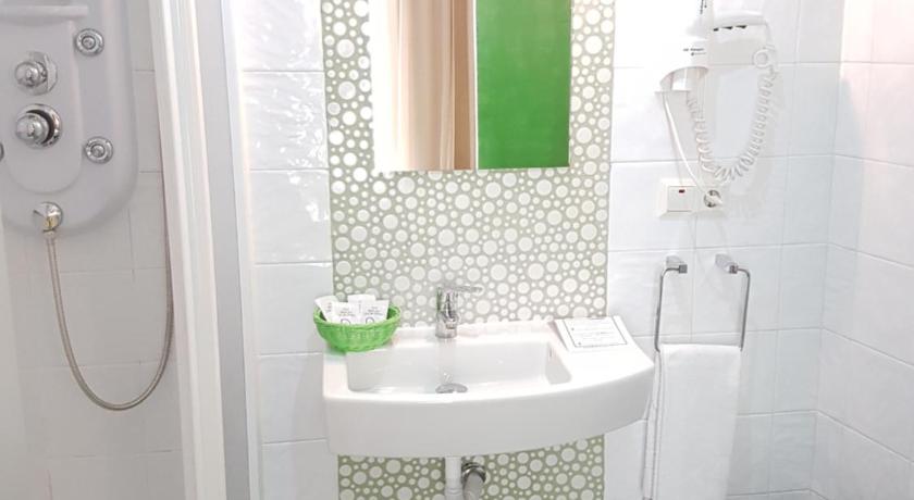 Immagine di Camera Matrimoniale (Double Room) 2