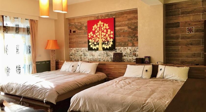 Image of Deluxe Queen Room with Two Queen Beds 0