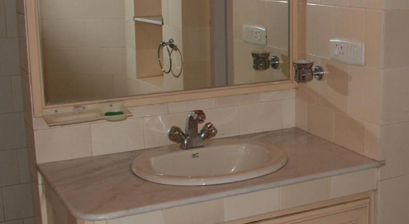 Colonial 4 B/R Home, Great for Families, Coonoor photo