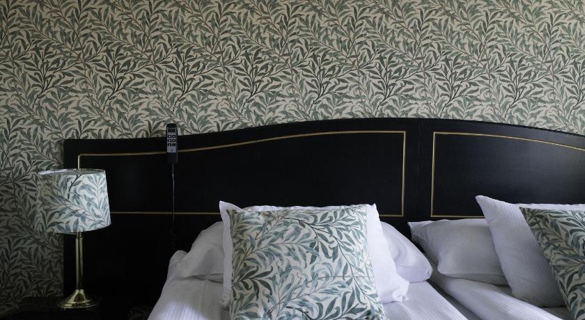 Image of Standard King Room - Non-Smoking 7