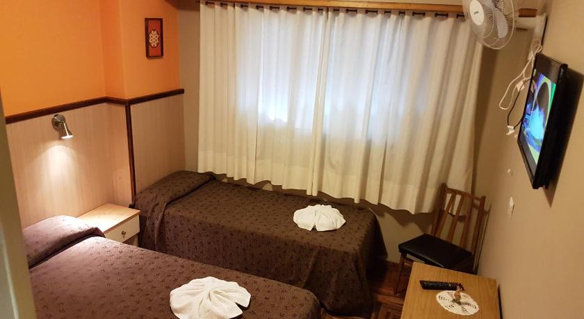 Image of Standard Triple Room 0