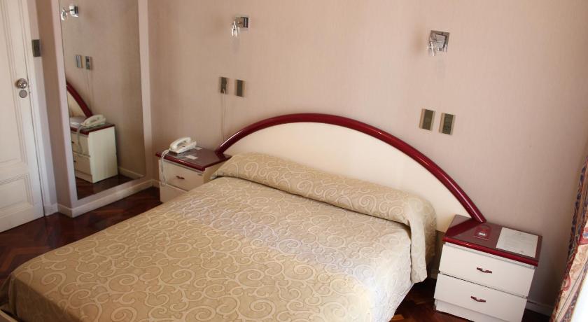 Image of Single Room 1