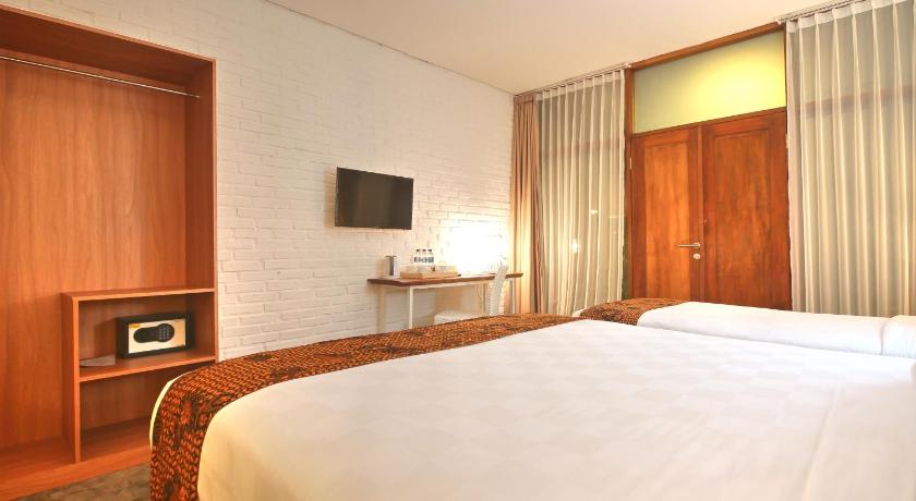 Image of Deluxe Triple Room 0