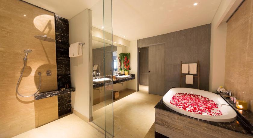 バリ Bali Paragon Resort Hotel 4つ星 ホテル 外観