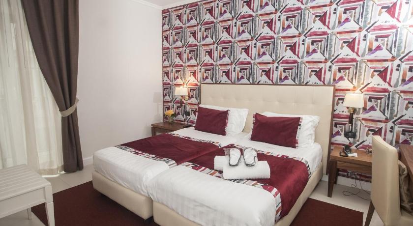 Image of Triple Room 0