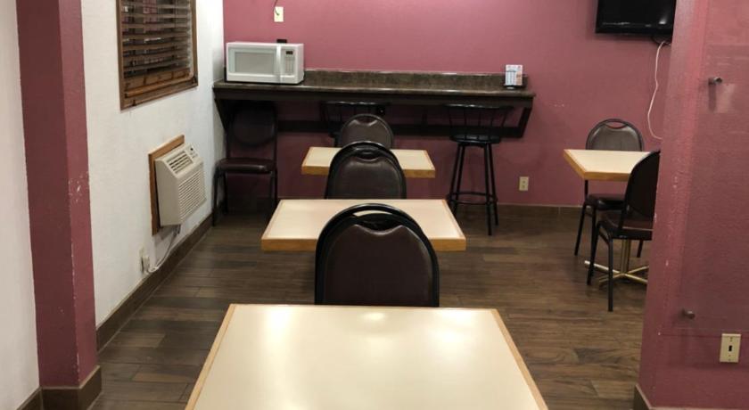 Americas Best Value Inn & Suites Sidney photo
