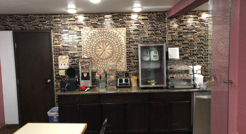 Americas Best Value Inn & Suites Sidney photo