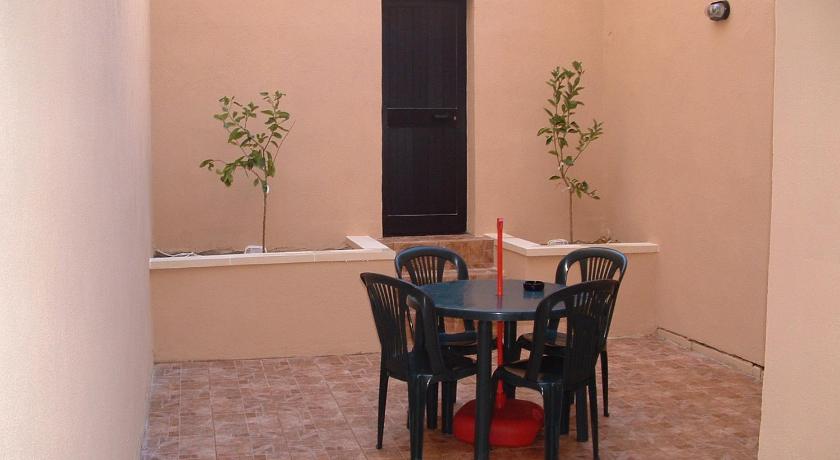 Triton Apartment photo