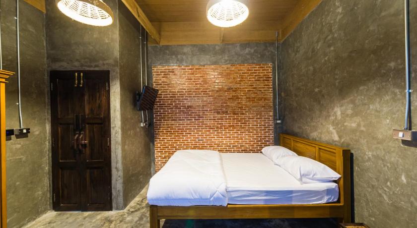 Image of Single Room with Bathroom 13
