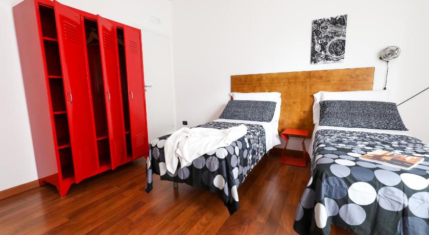 Double or Twin Room with Private Bathroom, Travel B&B in Bari