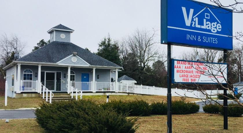 Village Inn & Suites - Smithville photo