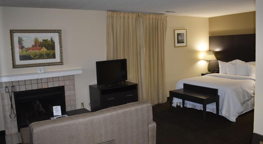 Hawthorn Suites by Wyndham Miamisburg/Dayton Mall South