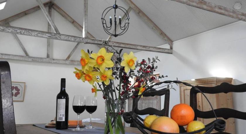 Grape Pickers Cottage photo