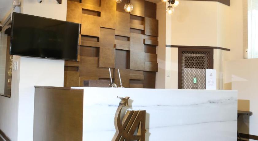 Achievers Airport Hotel photo