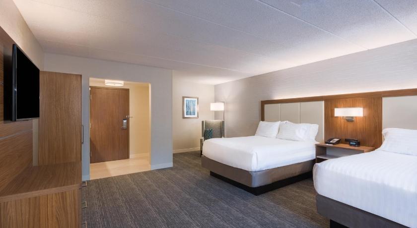 Holiday Inn Express Boston-Waltham