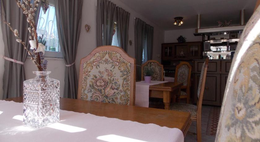 Eden Villa Csaladi Apartmanhaz photo