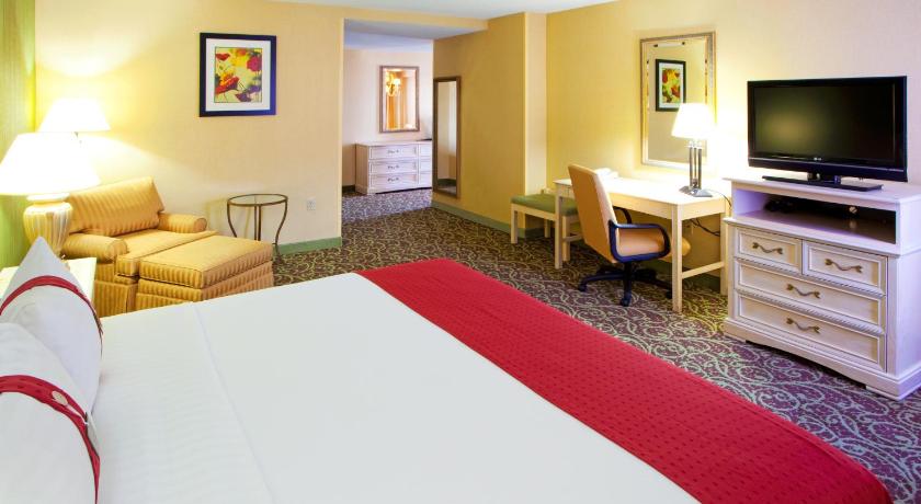 Holiday Inn Chantilly-Dulles Expo Airport