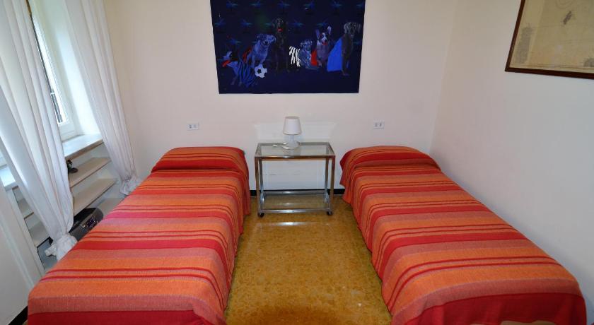 Sea apartment in the center of Levanto - 5 Terre photo